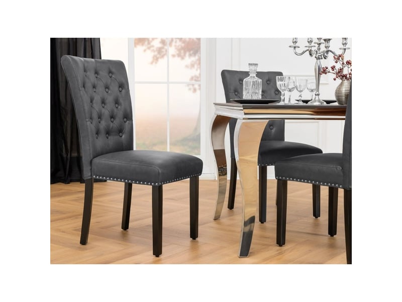  Lot de 2 chaises chesterfield regina noires en cuir artificiel capitonné – dossier haut clouté et pieds en bois d'hévéa  - Conforama D
