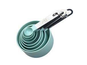 Un ensemble de 8 tasses et cuillères à mesurer en plastique avec manches en acier inoxydable, parfait pour la pâtisserie et la cuisine - green