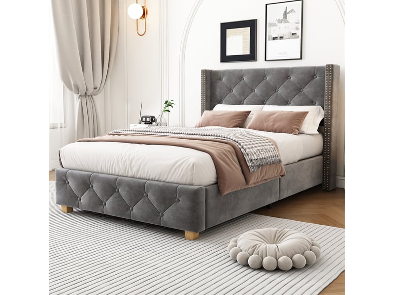  Lit rembourré 90×190 cm avec sommier à lattes et tête de lit, capitonnage à boutons et pieds en bois gris  - Conforama E