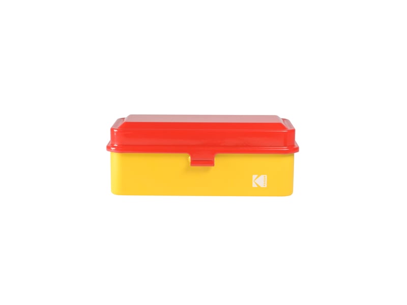  Kodak film case (120135) - boîtier compact en acier pour 8 rouleaux de film 120 ou 10 rouleaux de film 135, capot amovible, finition mate, design moderne, protection poussière et humidité - rouge  - Conforama B