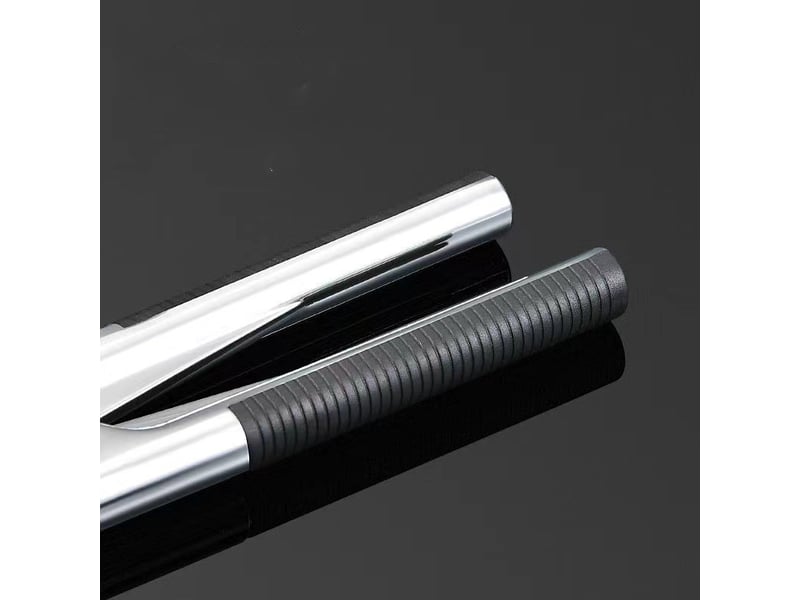  Casse noix premium casse-noix acier chromé argenté 16,5 x 4cm  - Conforama D