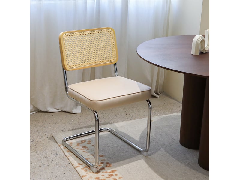  Lot de 2 chaises cantilever modernes 56.9×44.96×85.9cm, revêtement en tissu, rotin tressé sur dossier, structure chromée, finition beige  - Conforama E