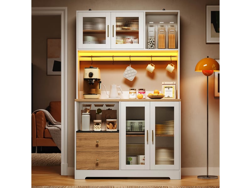 Buffet haut de cuisine 110x40x178 cm avec led rgb, 2 prises, 2 usb, 4 portes en verre trempé, étagères réglables, barre et crochets, blanc naturel - Conforama B