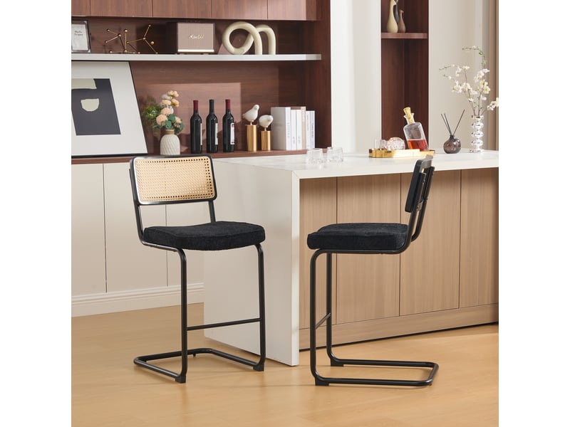  Lot de 2 chaises de bar, tabouret de bar noir avec dossier aspect rotin et assise en tissu chenille, pieds en métal, 98cm  - Conforama R