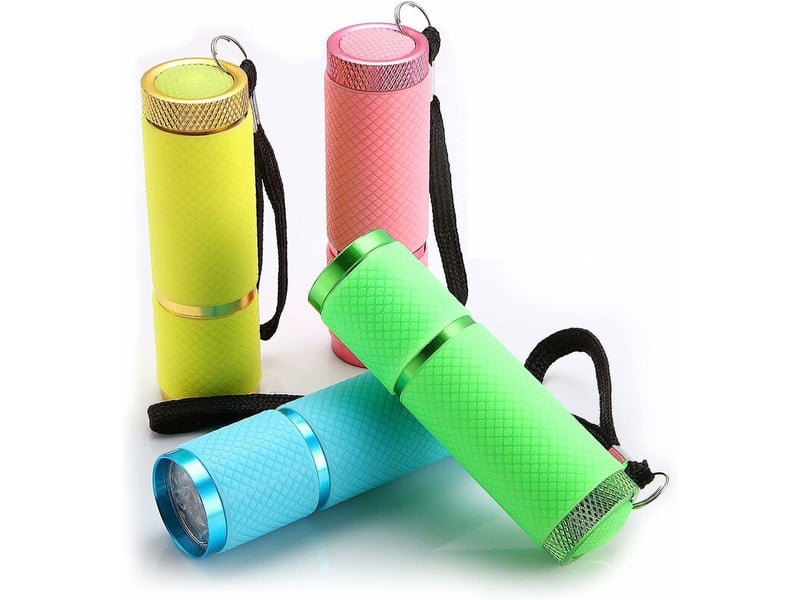  9 lampes de poche à led lampes de poche à poignée recouverte de caoutchouc mini lampe de poche à led torche fluorescente lampe de poche en  - Conforama A