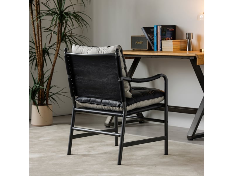  Fauteuil de salon avec accoudoirs, assise rembourrée et cadre stable, style moderne rétro, en cuir noir et métal  - Conforama C