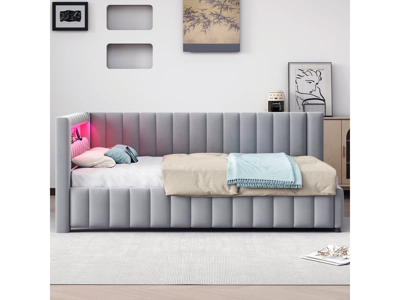Lit banquette enfant rembourré 140 x 200 cm avec led et usb, velours gris Fay Lum - Conforama E