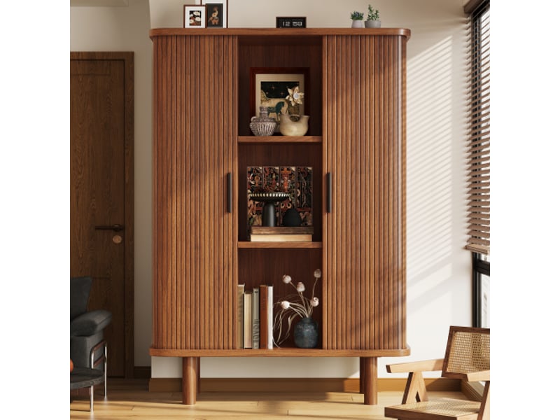 Armoire haute à porte coulissante, façade rayée, pieds bois massif, rangement brun foncé, salle à manger et chambre - Conforama B