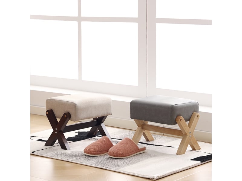  Repose-pieds avec assise rembourrée et pieds en bois beige  - Conforama C