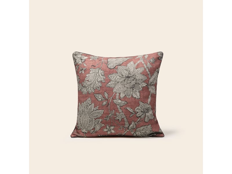  Housse de coussin en fleurs indiennes imprimées  lilivati 26481 - Conforama A