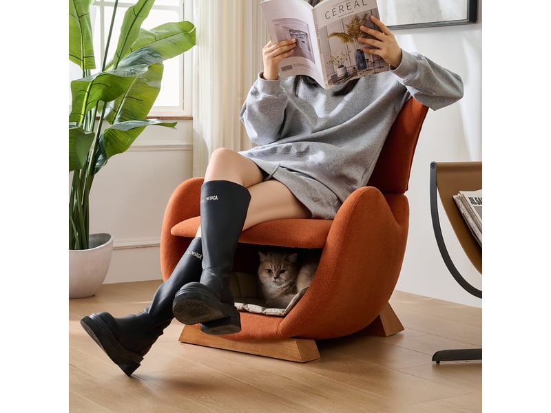  Fauteuil de salon rouge brique avec niche  et petit chien, design requin-baleine, tissu anti-griffes, charge 150kg.  - Conforama B