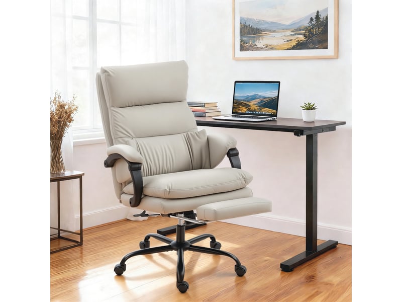  Fauteuil de bureau massant et chauffant, inclinable à 135°, avec repose-pieds en similicuir, gris clair  - Conforama C