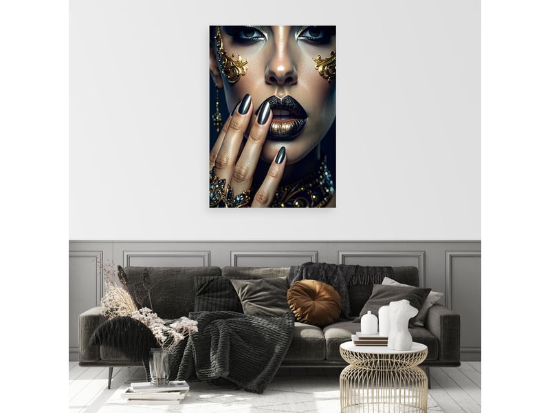 Toile imprimée, portrait d'une femme portant des bijoux en or et une manucure noire 40x60 1328137567 - Conforama B