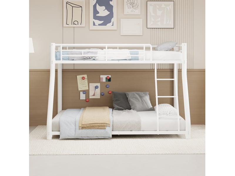  Lit superposé en métal blanc avec échelle et garde-corps, 196,6 x 146,6 x 139 cm  - Conforama D