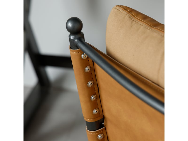  Fauteuil d'appoint avec accoudoirs et assise rembourrée pour salon ou bureau, simili cuir et métal marron  - Conforama E