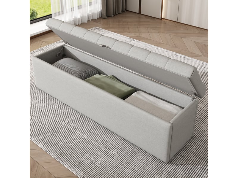 Banc de rangement en lin, coffre bout de lit 141 cm, pouf capitonné avec grand espace, bout de lit gris clair pour chambre. - Conforama C