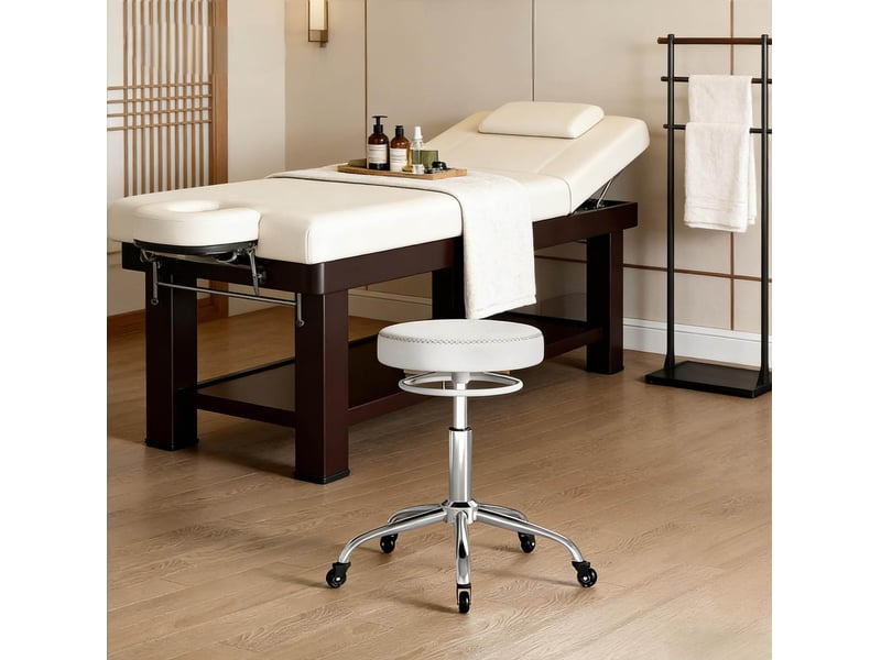  Tabouret de bureau réglable blanc à roulettes, assise pivotante 360° et rembourrée pour travail flexible  - Conforama E
