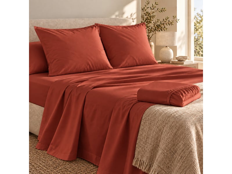  Ensemble literie 4 pièces drap plat 240 x 300 cm + drap housse 140x190 cm + 2 taies 63x63 cm percale 78 fils terracotta  - Conforama A