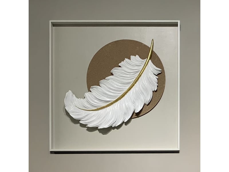 Tableau peinture à l'huile beige plume en relief cadre en aluminium - - Conforama A