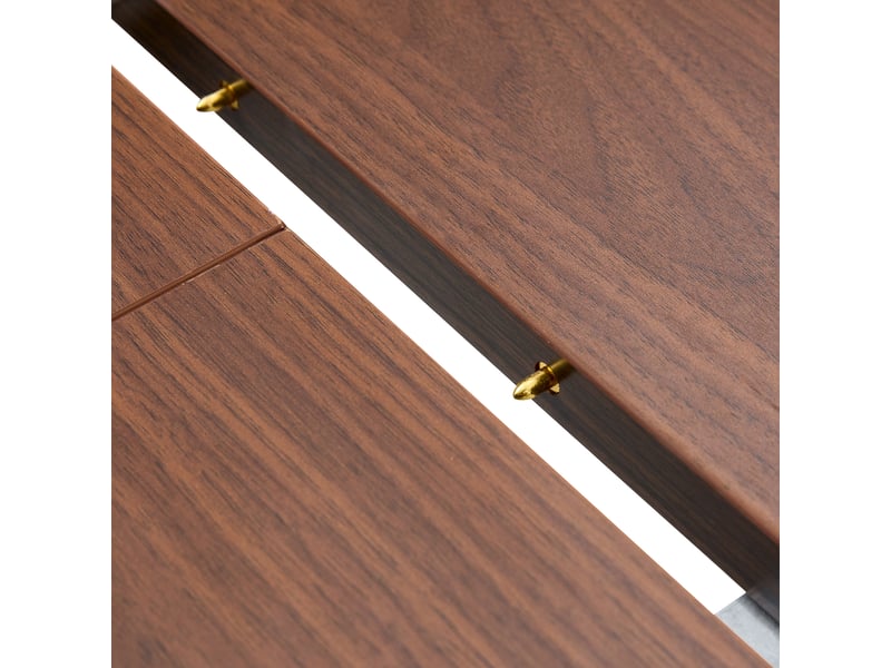  Table à rallonges, extensible, plateau en mdf rehaussé de touches dorées, couleur noyer  - Conforama W