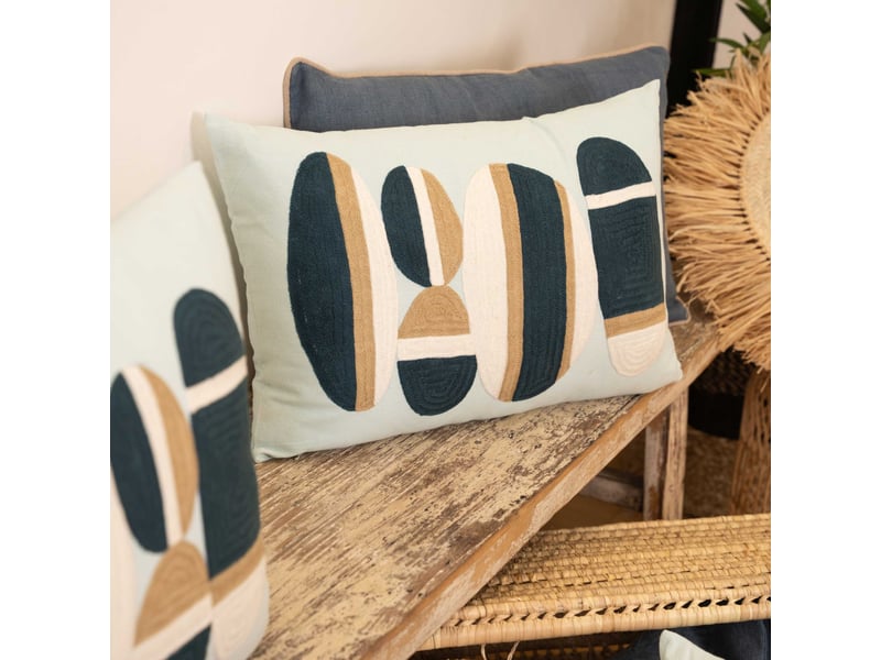  Coussin brodé motif galets de plage 40x60 cm  - Conforama B