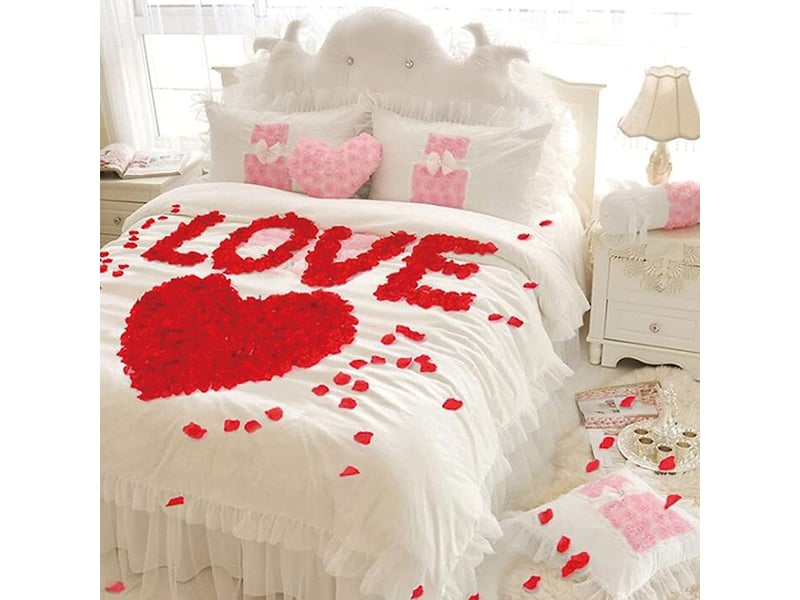 Petales de rose artificiels - en soie - rouge - 4 5 x 5 5 cm - pour decoration mariage fete romantique - 3500 unites - Conforama C