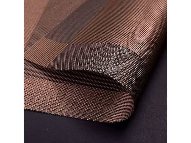  Lot de 8 sets de table en vinyle – résistants à l'usure et à la chaleur, marron, 45x30 cm  - Conforama C