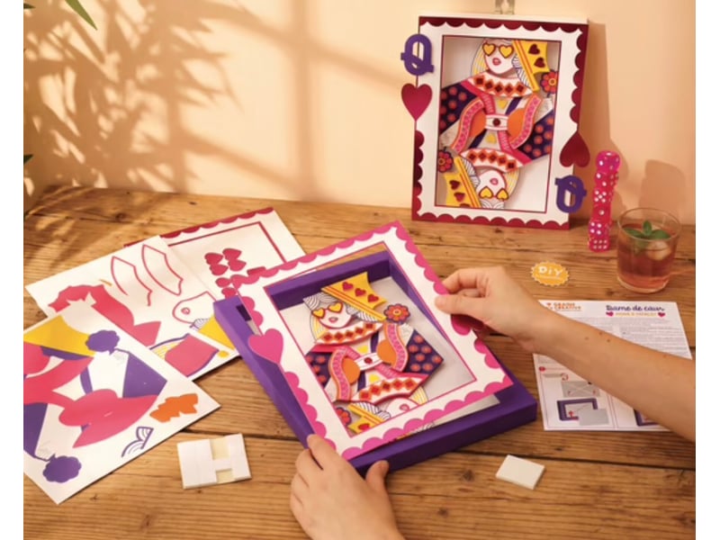 Cadre 3d en papier - dame de coeur 650502 - Conforama B