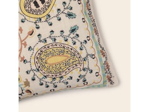 Housse de coussin en broderie paisley  mandana