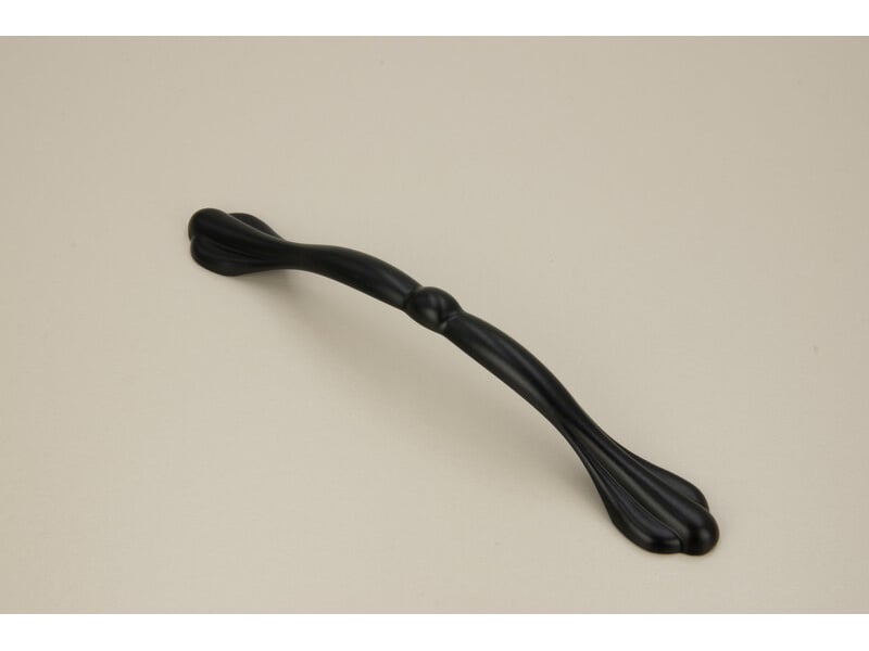  4 poignées de meubles métalliques de couleur noire de 128 mm  - Conforama B