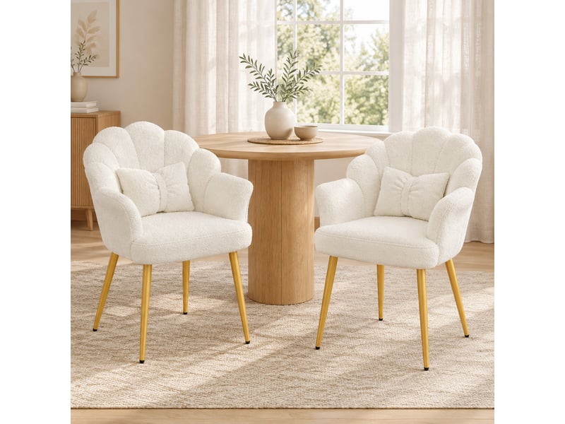 Lot de 2 fauteuils de salle à manger à dossier pétale en tissu teddy blanc, pieds dorés - Conforama C