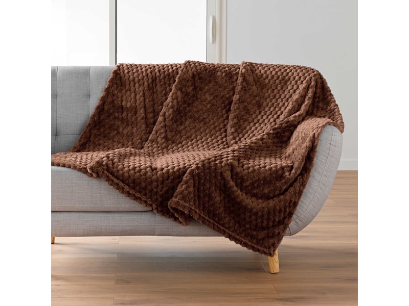  Plaid flanelle en relief mini frosty 125x150cm choco  - Conforama D