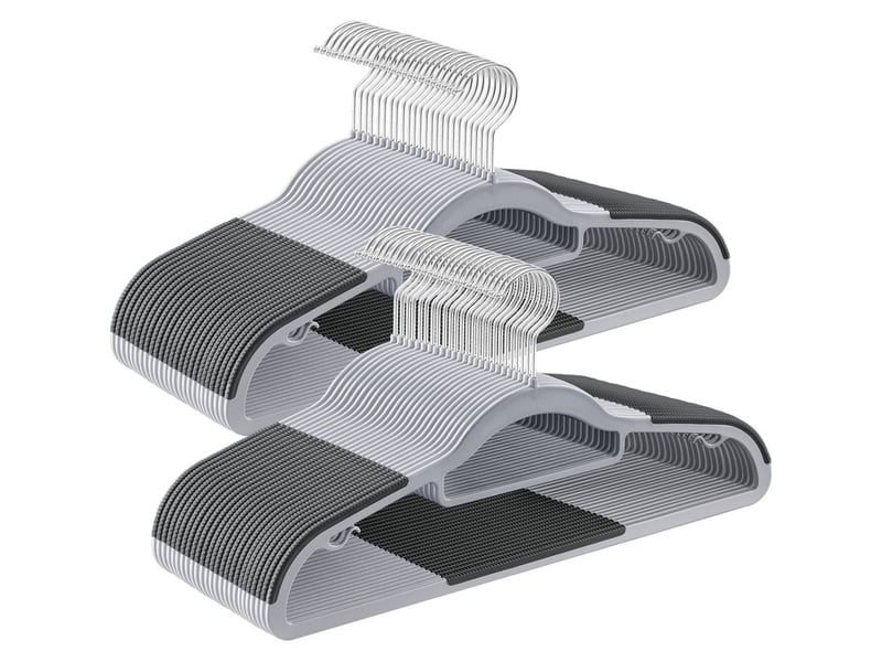  Cintres 50 pièces, cintres en plastique, antidérapant, gain de place, épaisseur 0,5 cm, largeur 42 cm, crochet pivotant à 360° argent, gris clair et gris s?r  - Conforama A