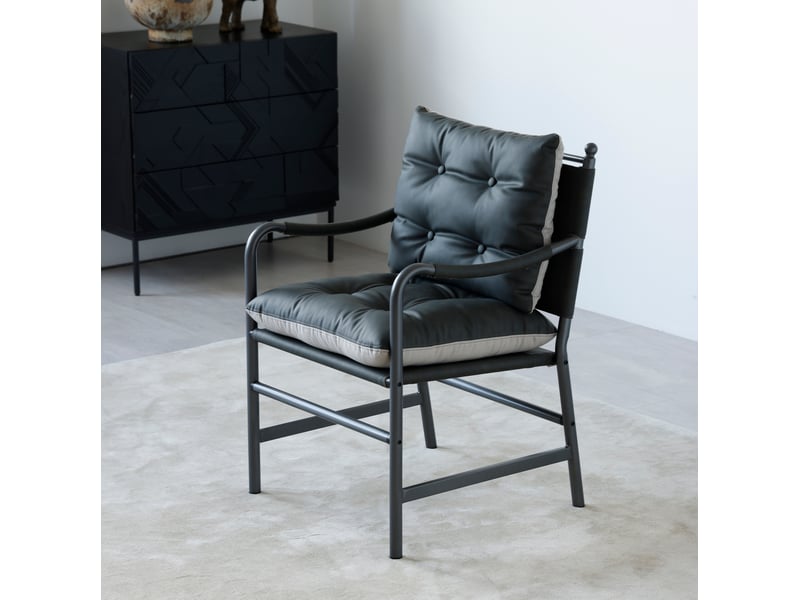  Fauteuil d'accent avec accoudoirs et dossier rembourré, style moderne du milieu du siècle en similicuir et métal noir  - Conforama B