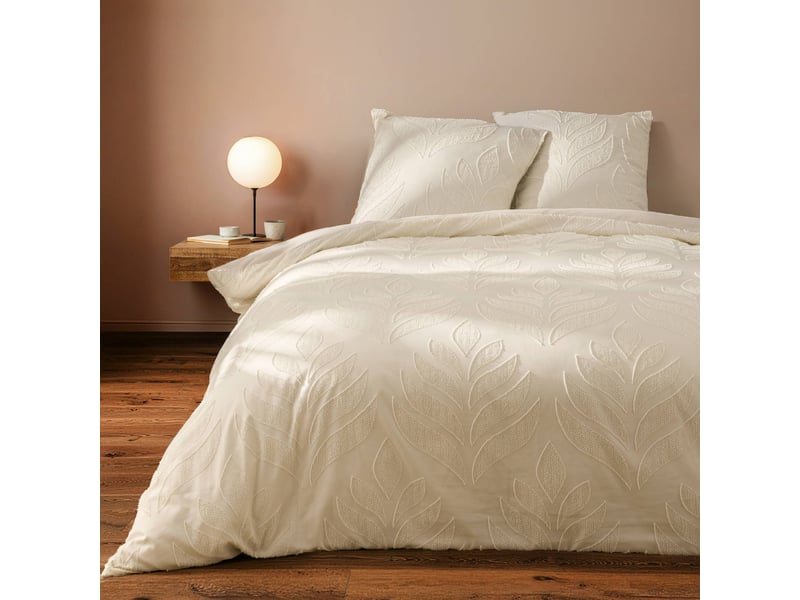  Parure de lit tuftée 3 pièces à motifs végétaux en relief housse + taies 240x220 cm  - Conforama A