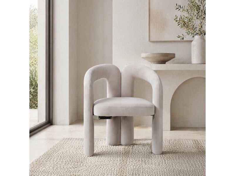  Lot de 2 chaise de salle à manger 64x50,5x71cm, dossier enveloppant, revêtement en tissu velours beige, coussin moelleux en mousse, design contemporain  - Conforama D
