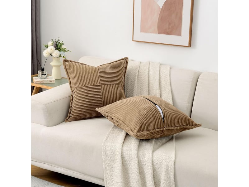  Lot de 2 taies d'oreiller housse de coussin légère et luxueuse, coutures croisées, bord pressé, housse de coussin pour canapé de salon, 45 x 45 cm, marron  - Conforama E
