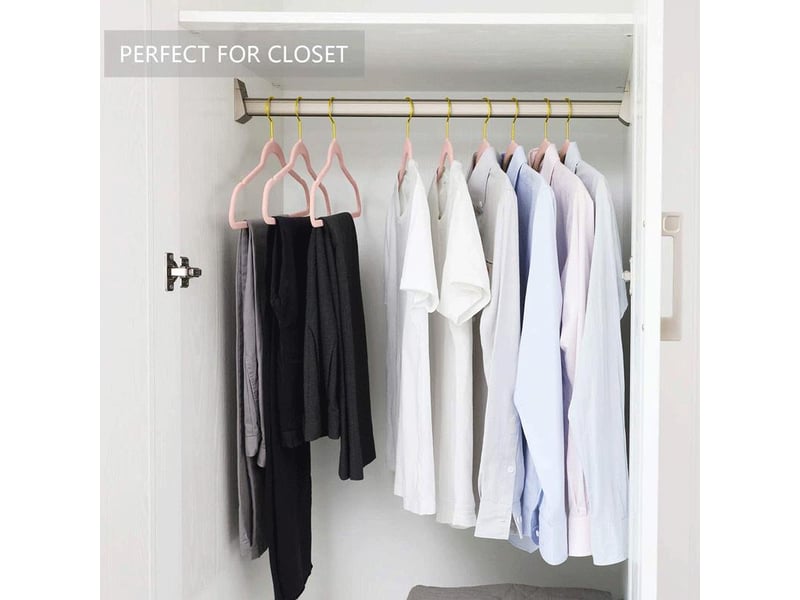  Lot de 10 cintres avec crochets pivotants à 360° couleur or rose  - Conforama D