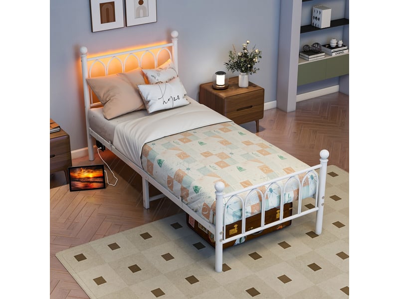  Lit métal blanc vintage 90x200 cm – tête et pied, usb, led, sommier à lattes, rangement sous-lit  - Conforama B