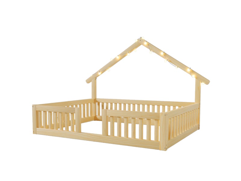 Lit bas 140x200 cm en bois avec protection antichute, lit cabane avec guirlande lumineuse led, lit au sol avec grille de sécurité, naturel - Conforama A