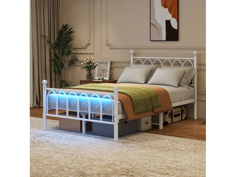 Cadre de lit métallique vintage 120x200 cm, éclairage led, station de charge usb, coloris blanc, sans matelas - Conforama B