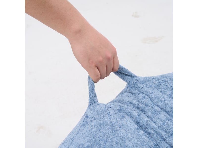  Fauteuil poire avec accoudoirs 95 x 95 x 79 cm – bleu – tissu peluche, mousse déchiquetée, sans montage  - Conforama E