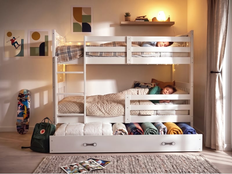 Lit superposé séparable 90x200 cm kacper interbeds - bois massif de pin avec barrière, sommier et tiroir - blanc - Conforama D