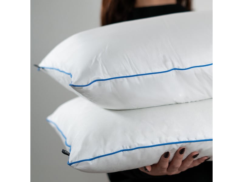  Pack douceur - matelas hybride 140x190cm mémoire de forme &amp; oreillers fluffy 60x60cm Pack Douceur - Conforama D