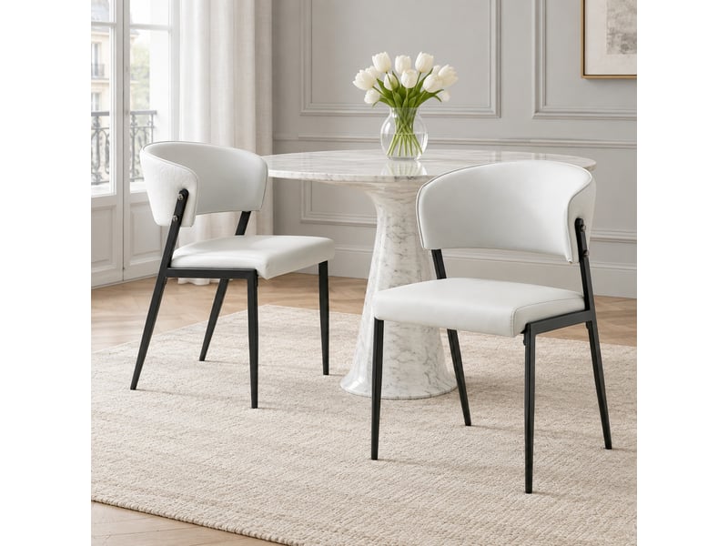  Lot de 2 chaises de salle à manger avec dossier courbé et assise rembourrée  - pieds métal, pu gris clair  - Conforama C