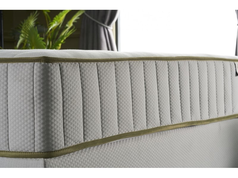 Morphonat ; matelas 140x190 mousse hr40kg aux extraits de soja ; fabriqué en france 069061200096 - Conforama E