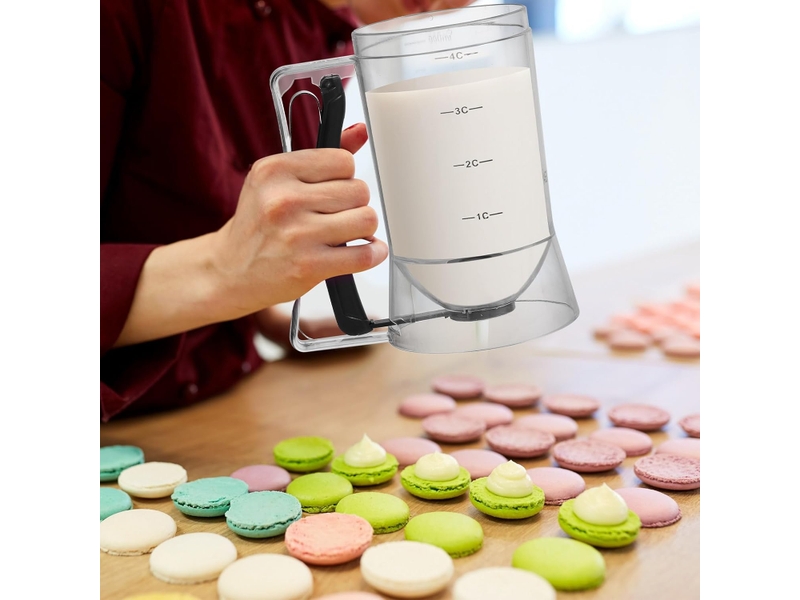  1 distributeur de pâte à cupcakes, 4 gobelets avec poignées pour crêpes, cupcakes, biscuits, glaces, cadeau de pendaison de crémaillère (noir)  - Conforama D