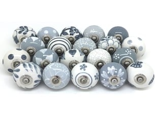 20 poignées, poignées de céramique peintes à la main pour tiroirs d'armoires (gris et blanc).