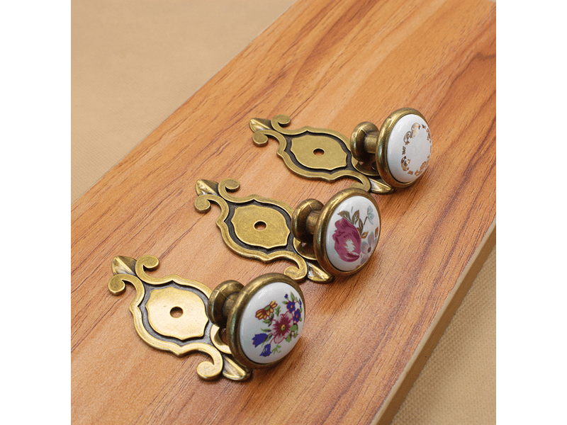  Lot de 10 poignées de porte en céramique européennes, jeu de poignées de meubles de style rétro, adaptées à la décoration de la maison  - Conforama E