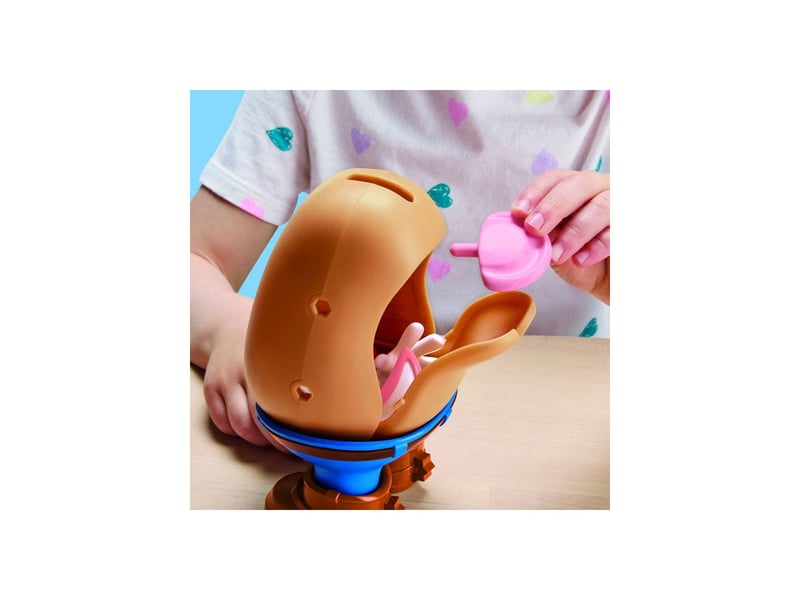  Jeu mr potato head cowboy toy story 1 corps pomme de terre et 12 accessoires HASG26435L0 - Conforama D